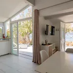 Mon Reve, Cabanon Les Pieds Dans L'eau A La Madrague, Confortable Et Lumineux *